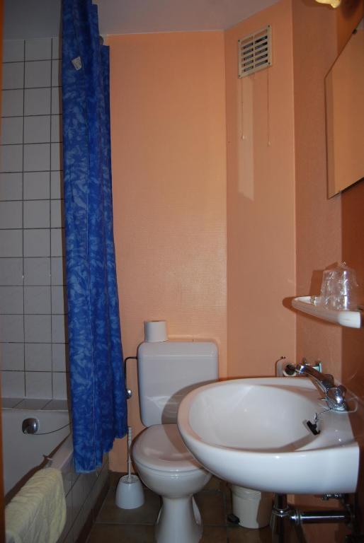 Hotel Restaurant La Ferme De Grambais Nivelles Quarto foto